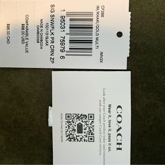 New Coach compact snowflakes wallet - Picture 3 of 5